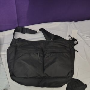 Uniqlo Black Men's Messenger Bag